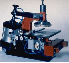 Stanzmaschine P44 – pneumatisch
